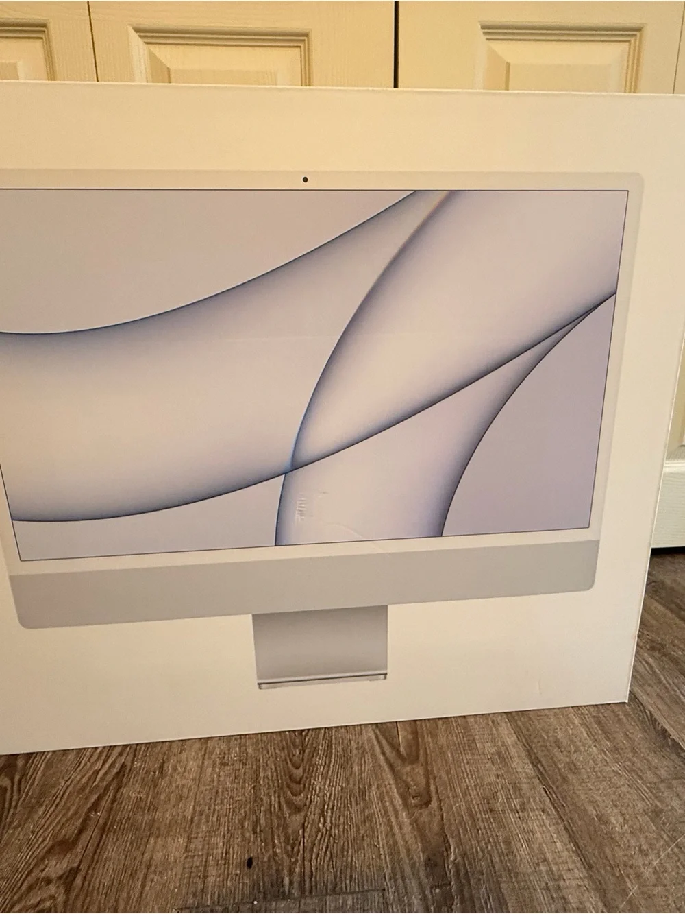 Apple iMac Desktop - Silver Aluminum Finish
